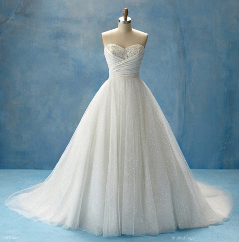 prettygown, weddinggown, beautiful and white