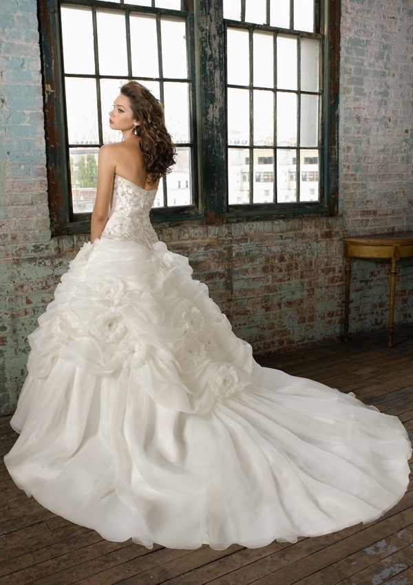 wedding dress