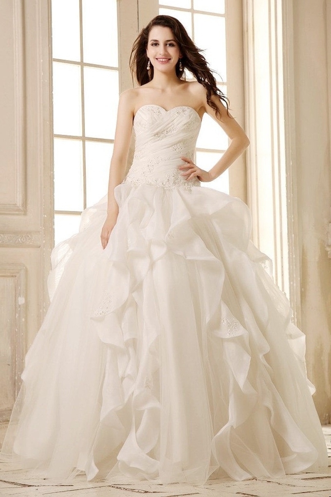 wedding dress and wedding occasion dresses