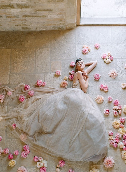 inspiration, beauty, parfume and the carrie diaries