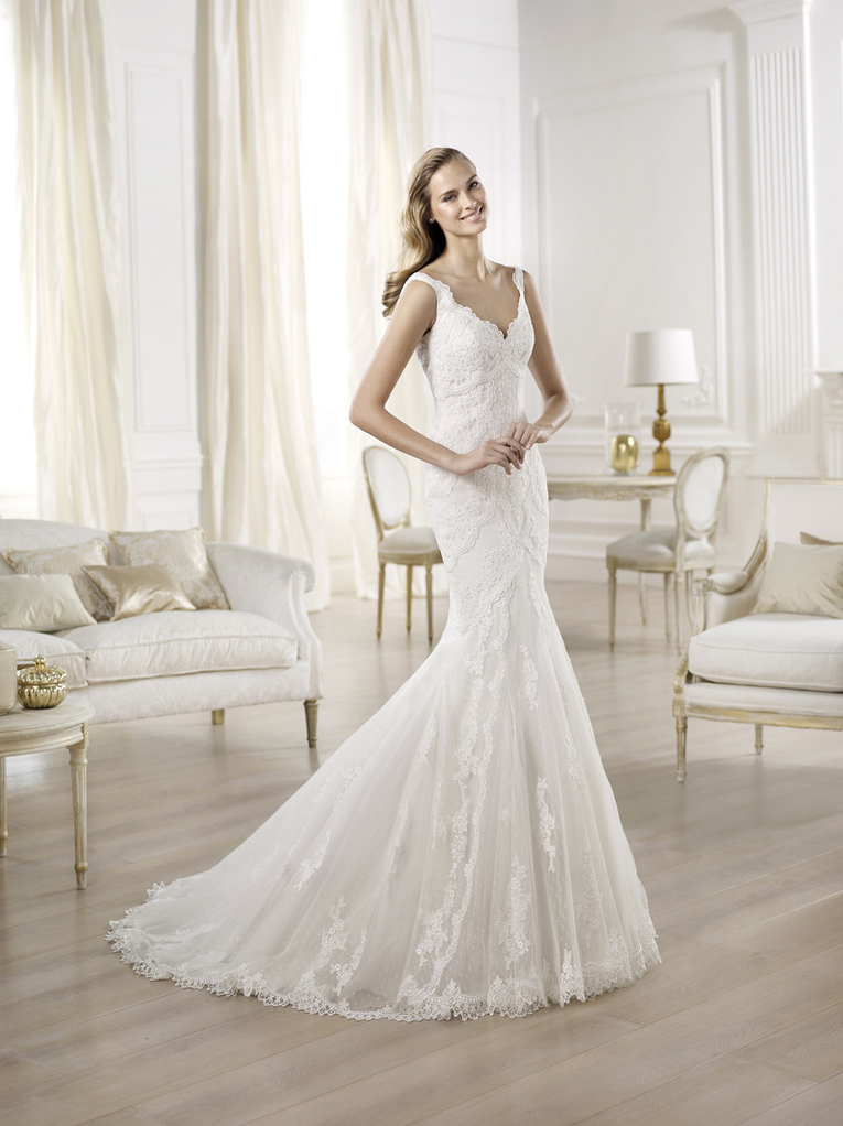 wedding dress and márka esküvői üzlet