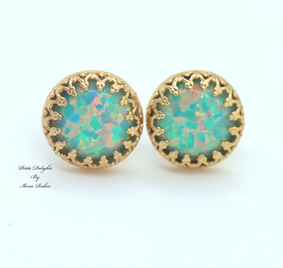 opal, gold earrings, jewelry and weddings