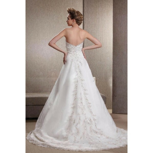 strapless, bridal gown, bridal dress and chapeltrain