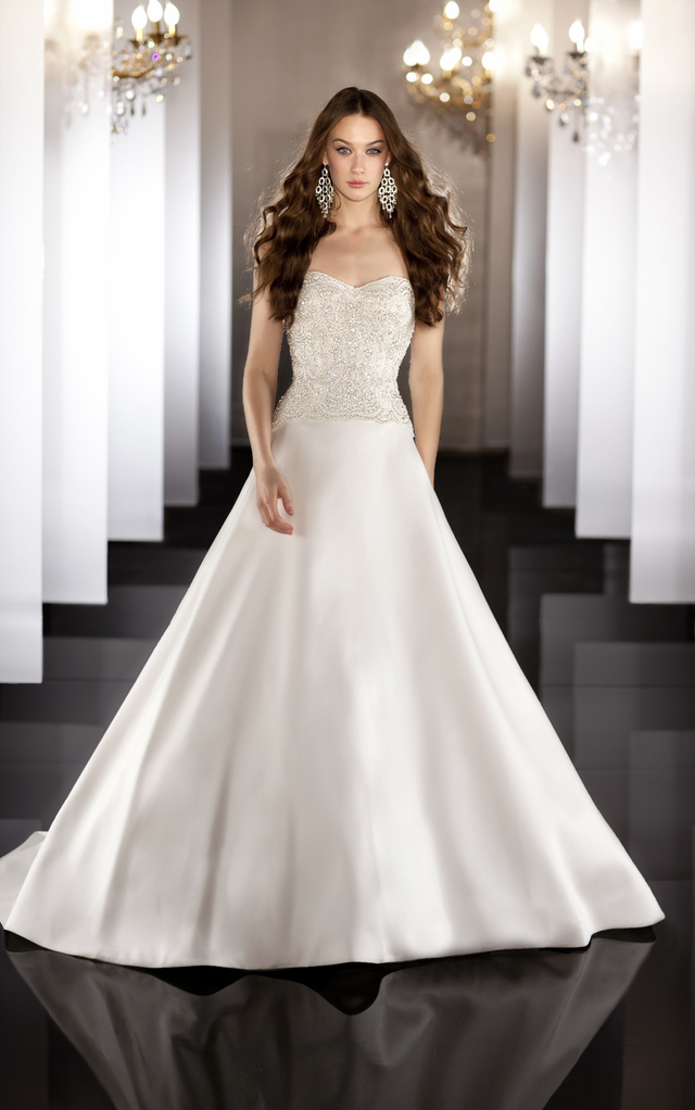 wedding dress and martina liana