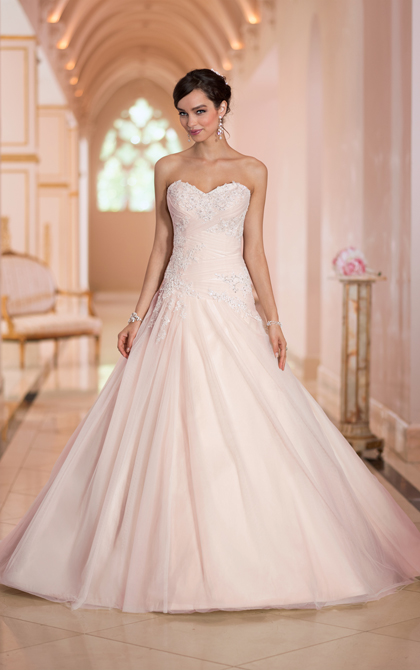 wedding dress and stella york