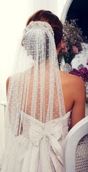 dress, back and bow