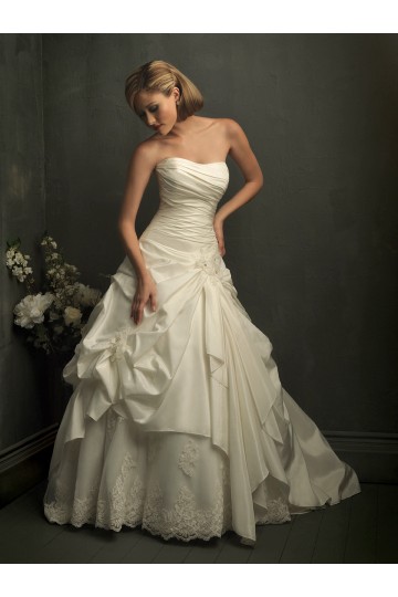 trumpet wedding dress, vintage wedding dress and strapless wedding dress