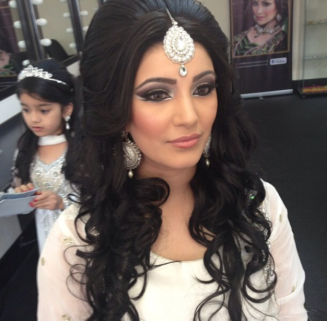 india, makeup, arab and dress