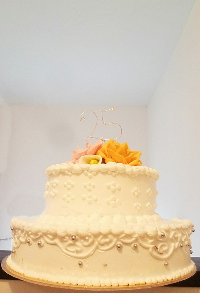 Cake Decorating, wedding cake, fondant flowers and cake
