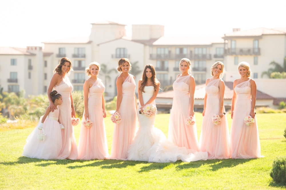 engaged, get married, girls and friends