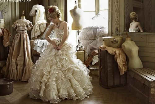 fashion, beauty and emma watson