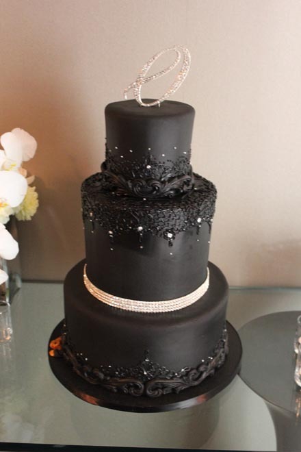 black wedding cake