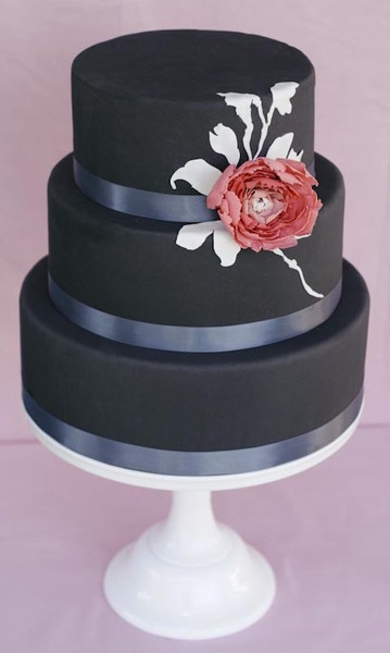 black wedding cake