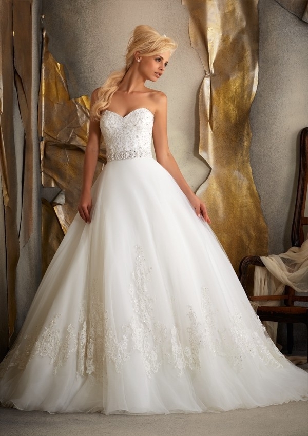 weedingdress and wedding dress