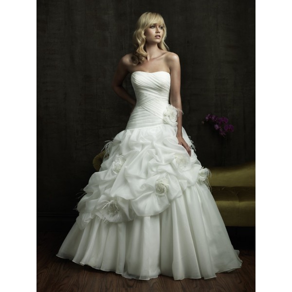 bridal, ball gown, ruching and vintage