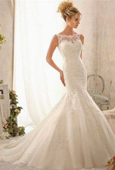 destination, fashion and bridal gowns