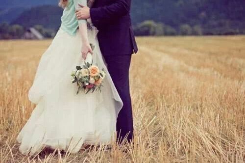 groom, straw and country
