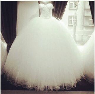 wedding dress <3