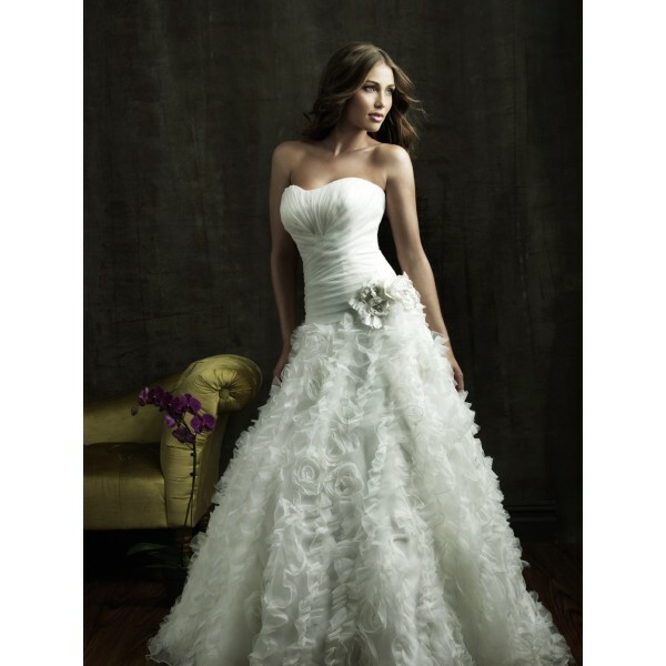 wedding dress, gorgeous, ball gown and ruffles