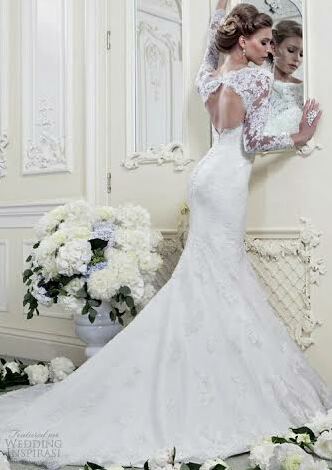 dress, hair and flowers