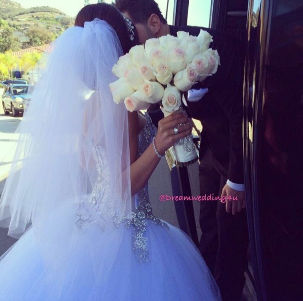 love, roses, happy and bouquet