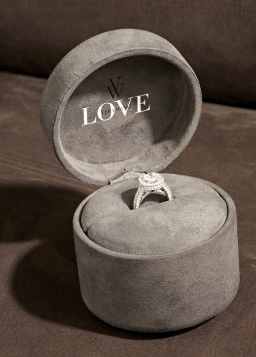 Vera Wang, fashion, diamond and gift
