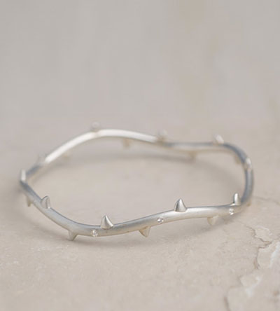 band, vine and ring