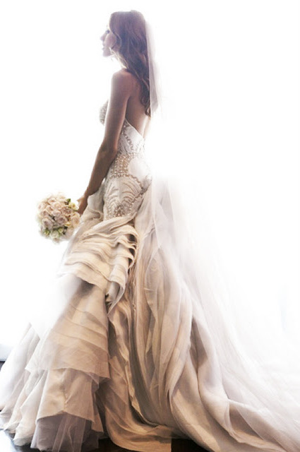 texture, bouquet and gown