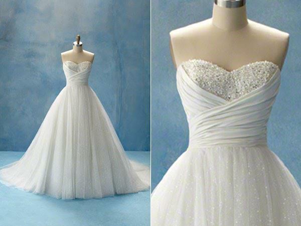 wedding gown and en