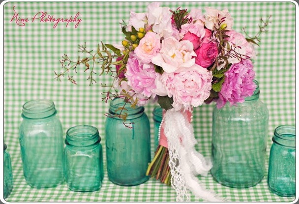 natural, wedding bouque and peonies