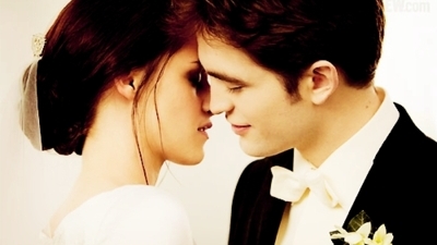 kiss, bella swan and breaking dawn