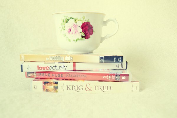 tea, love actually and the wedding date
