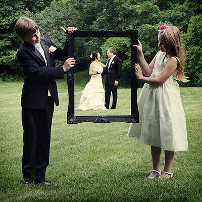 flower girl, photography and groom