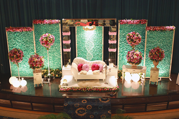 pelamin, wedding decoration and faizandthelightcatchers