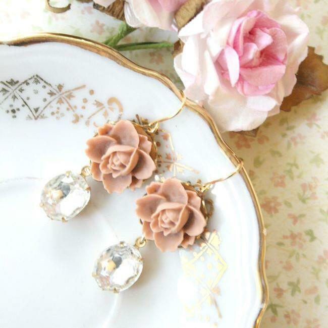 beads, cabochons, jewelry and flowers