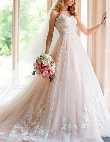 lipstick, girly and lace