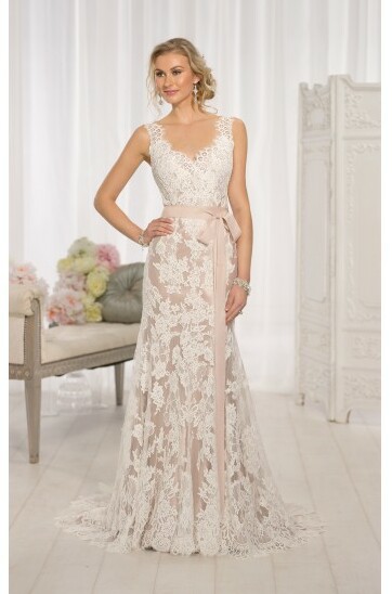 dress, fashiom and frss shipping