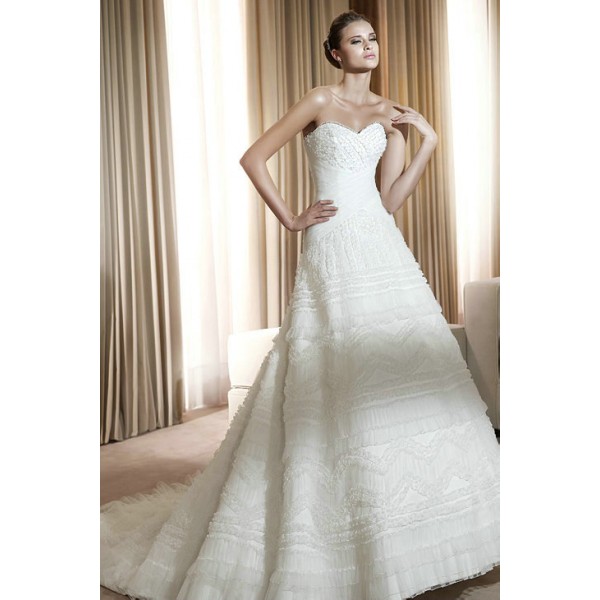 vogue, fashion, bridal gown and a line