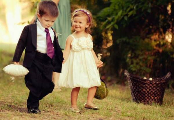 daminha, pajem and vestido