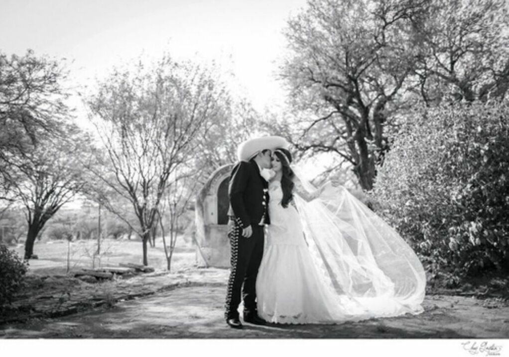 mexican wedding and husband & wife