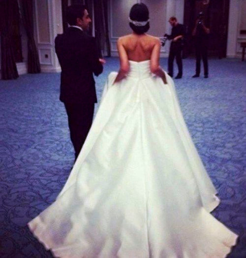 low back, wedding dress, natural waist and white