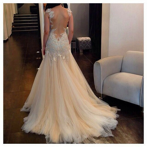 white, lace, noble flavor and embroidery