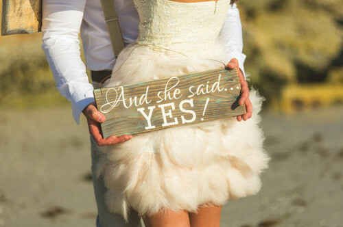 knee cocktail, love kiss and wedding dress