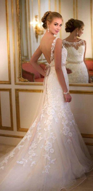 lace, tying the knot and pretty
