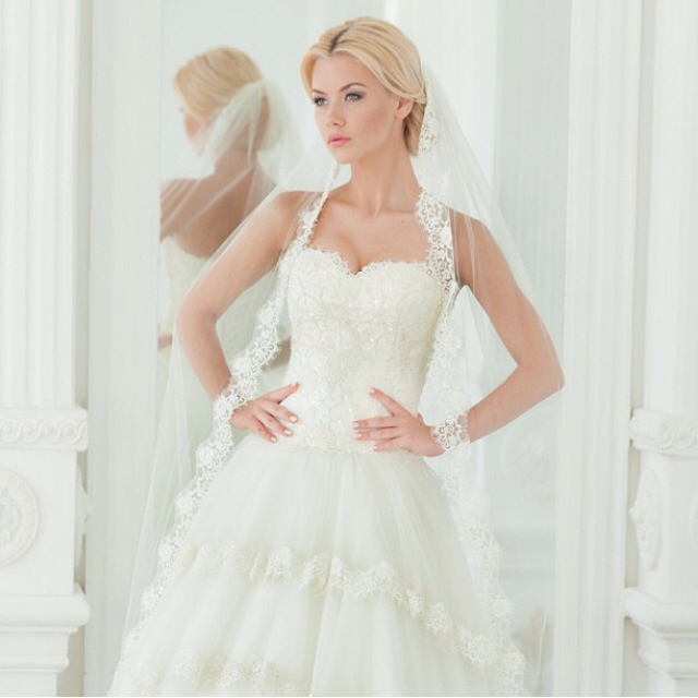 bridesmaids, model, vows and dresses