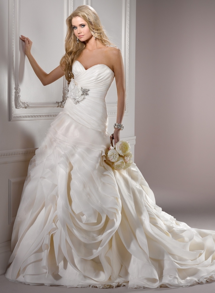 occasion wedding dress and beautiful dress