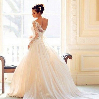 wedding dress, chiffon and natural waist