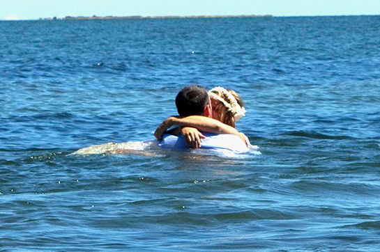 jemima kirke, sea and kiss
