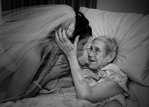moving, bride and grandma