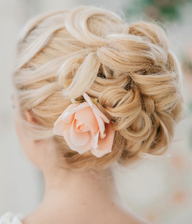 accessorize and hairstyle